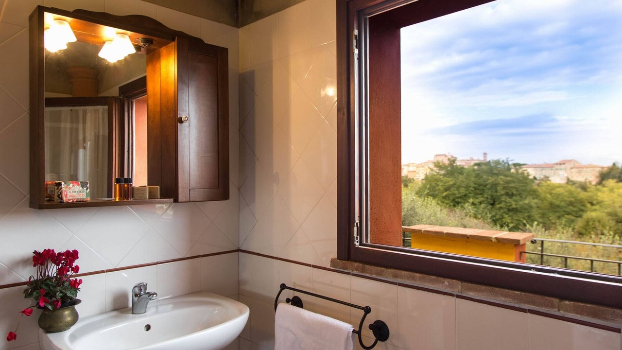 Photo of Bathroom in Lari