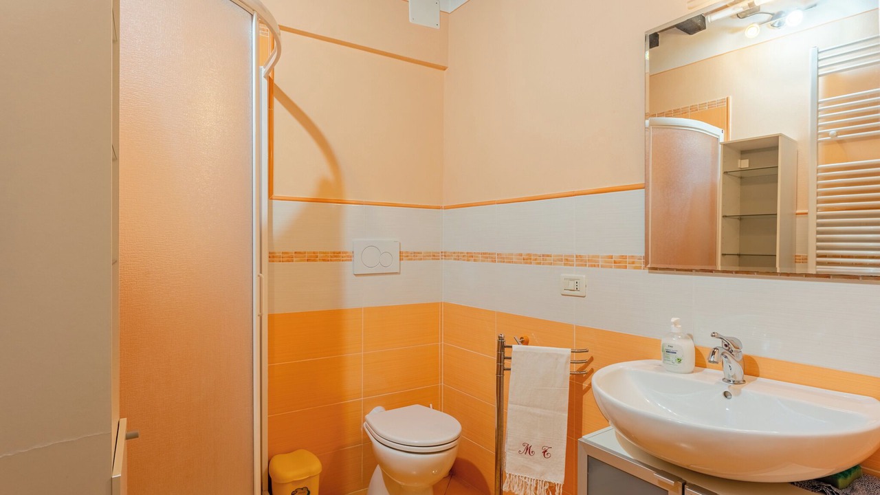 Photo of Bathroom in Villabuona