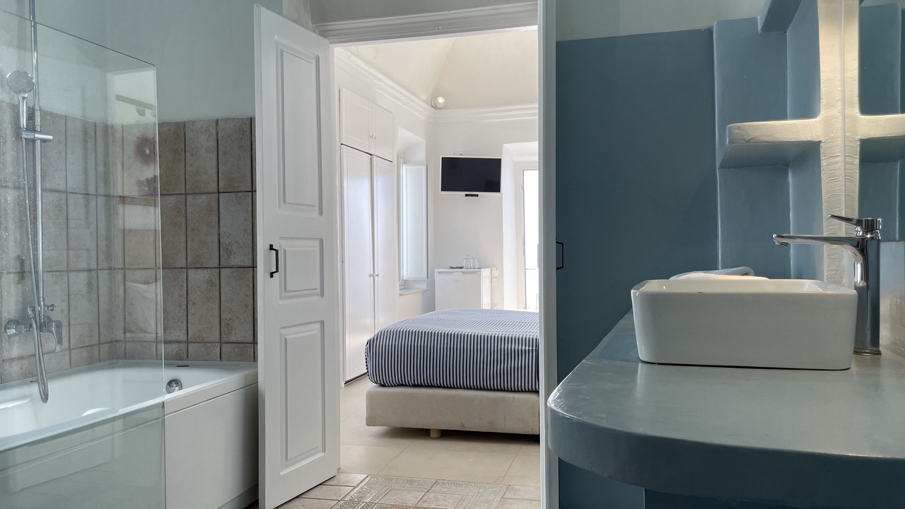 Photo of Bathroom in Imerovigli