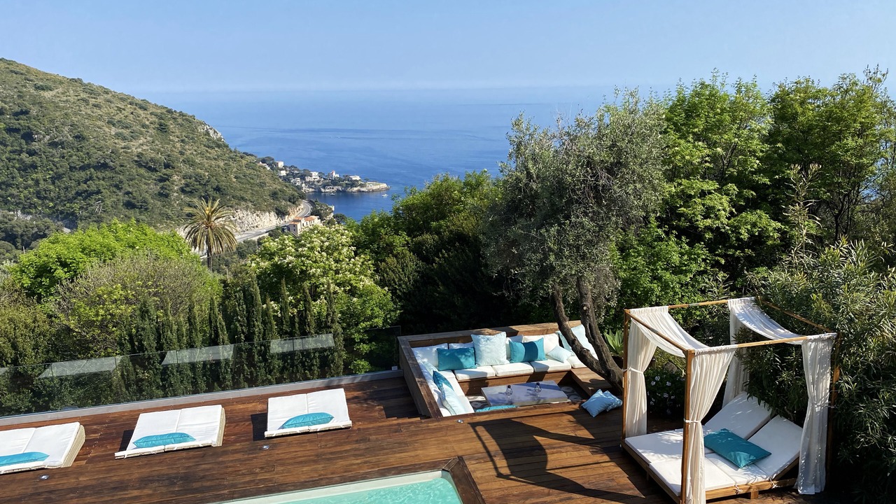 Photo of Others in Eze