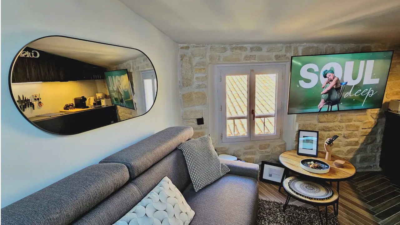 Photo of Livingroom in Antibes Old Town