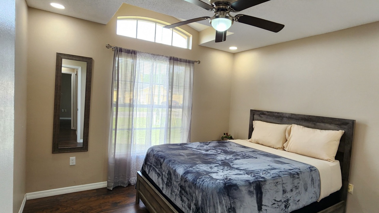 Photo of Bedroom in Poinciana
