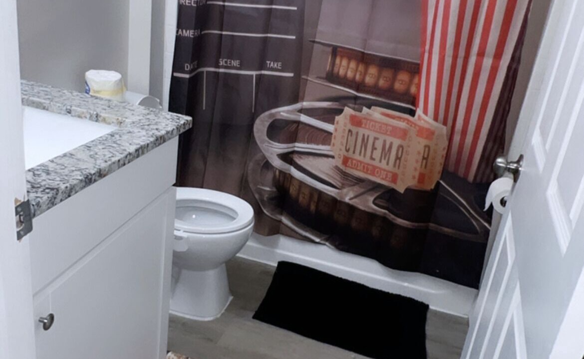 Photo of Bathroom in Poinciana