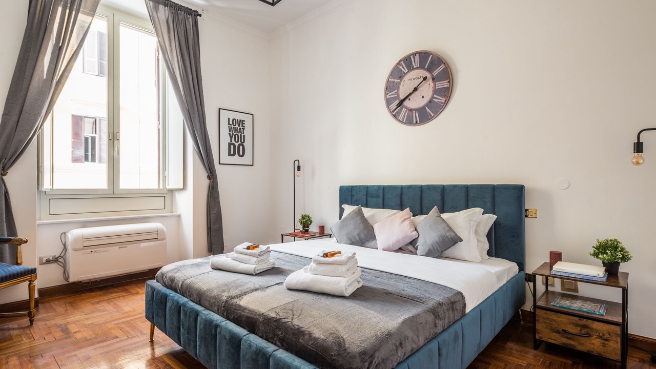 Photo of Bedroom in Rome City Centre