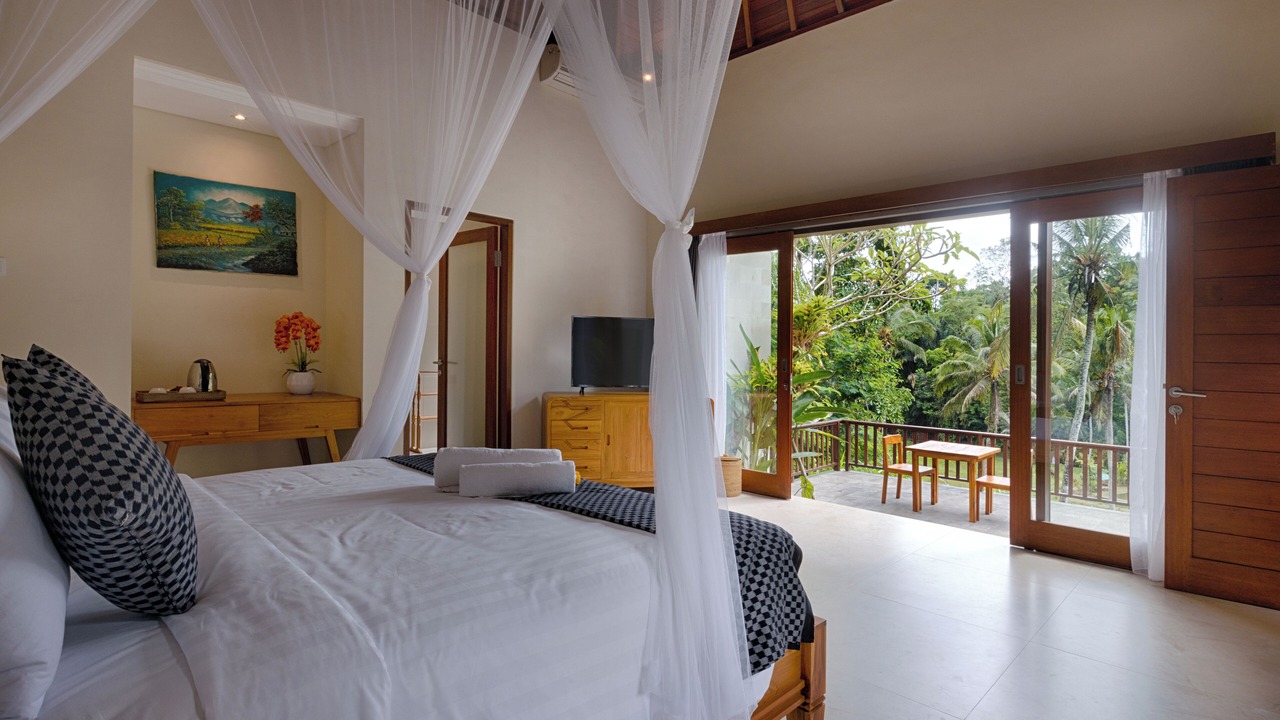 Photo of Bedroom in Keliki