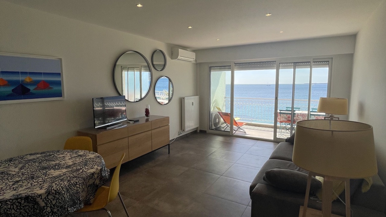 Photo of Livingroom in Cannes