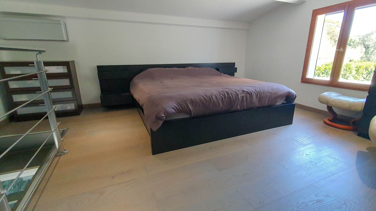 Photo of Bedroom in Biot