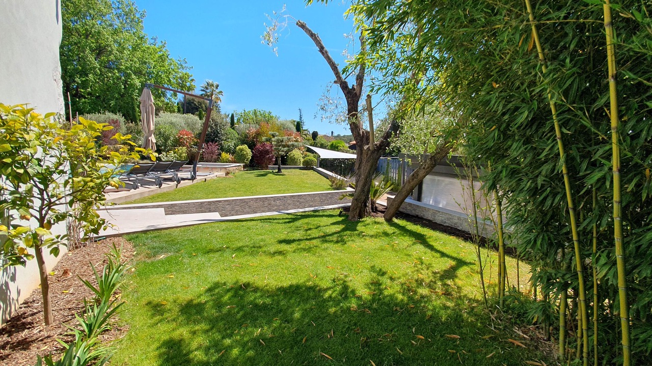 Photo of Outdoor in Biot