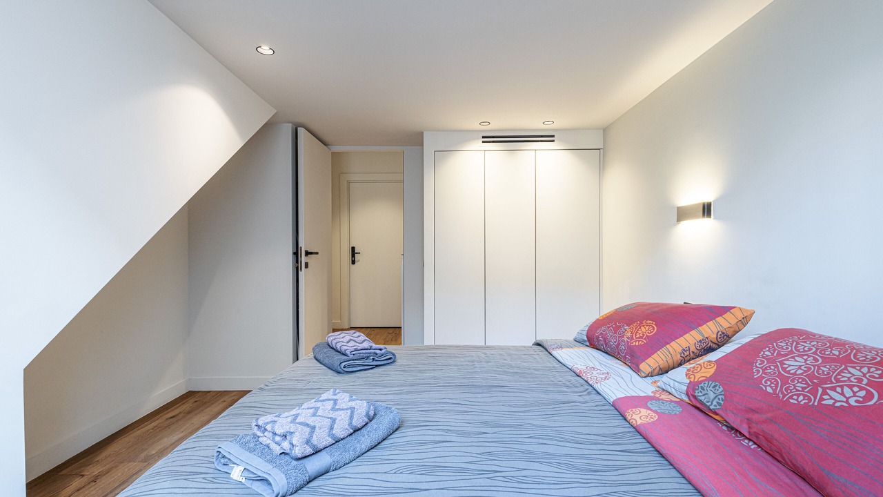 Photo of Bedroom in Musicians Quarter