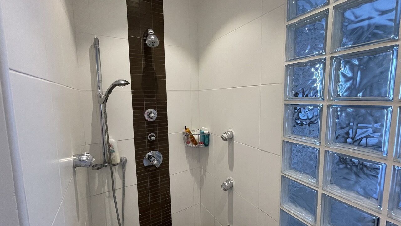 Photo of Bathroom in Falicon