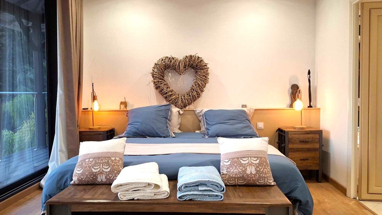 Photo of Bedroom in California - Pezou