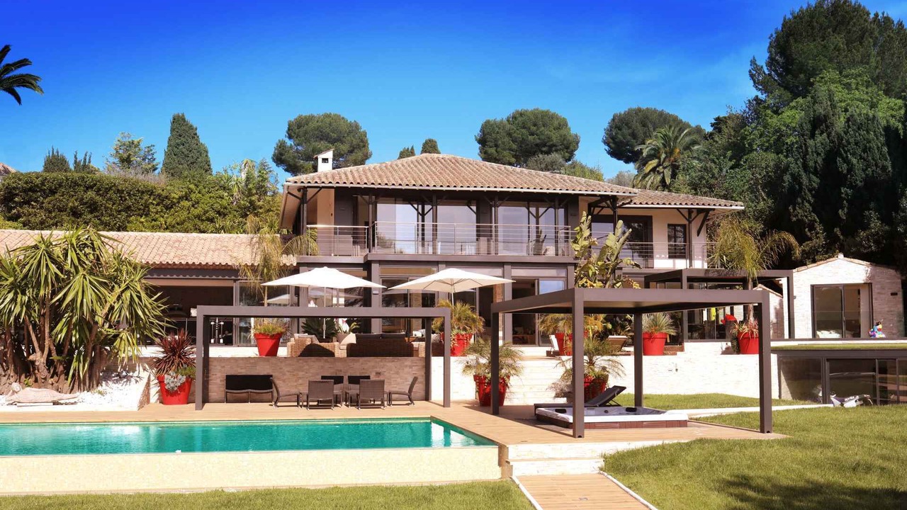 Photo of Outdoor in California - Pezou