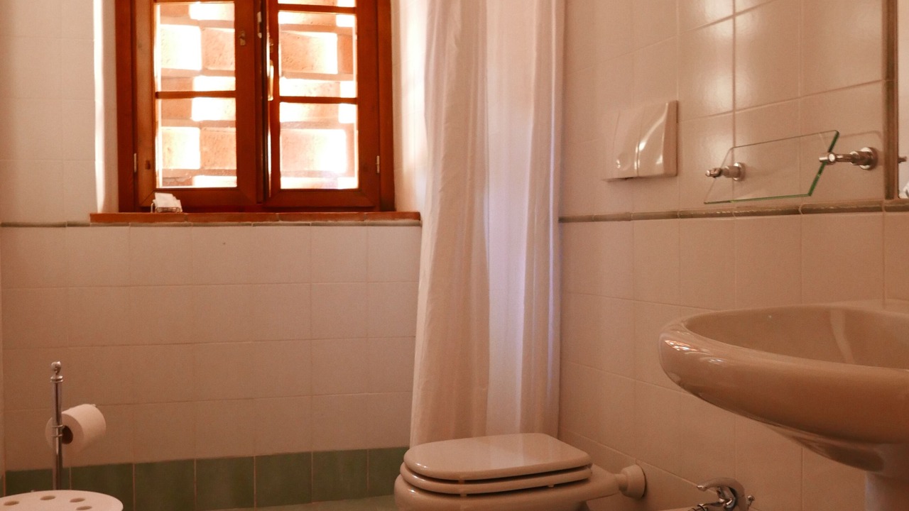 Photo of Bathroom in Petrognano