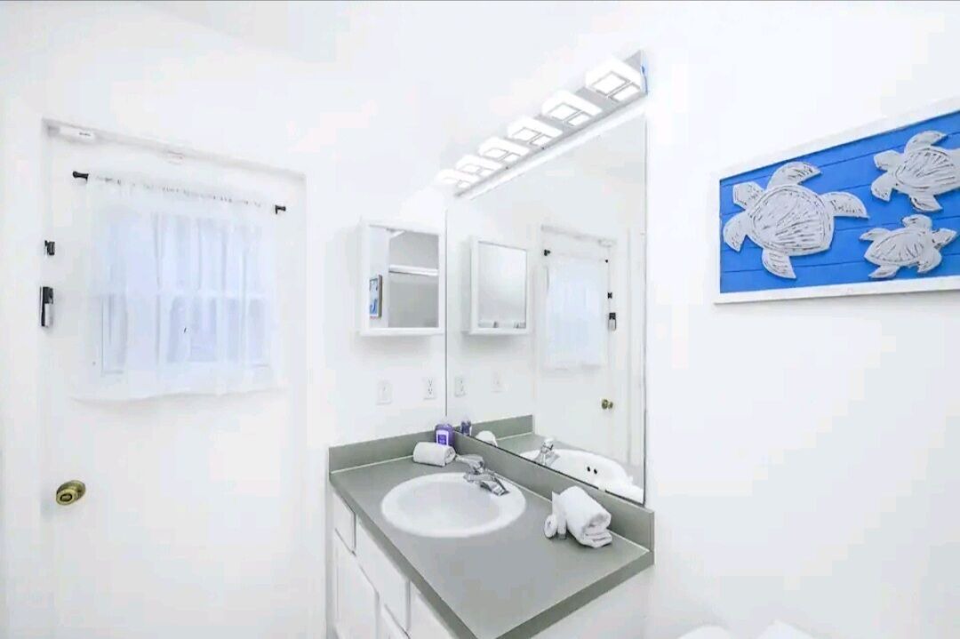 Photo of Bathroom in Lake Berkley