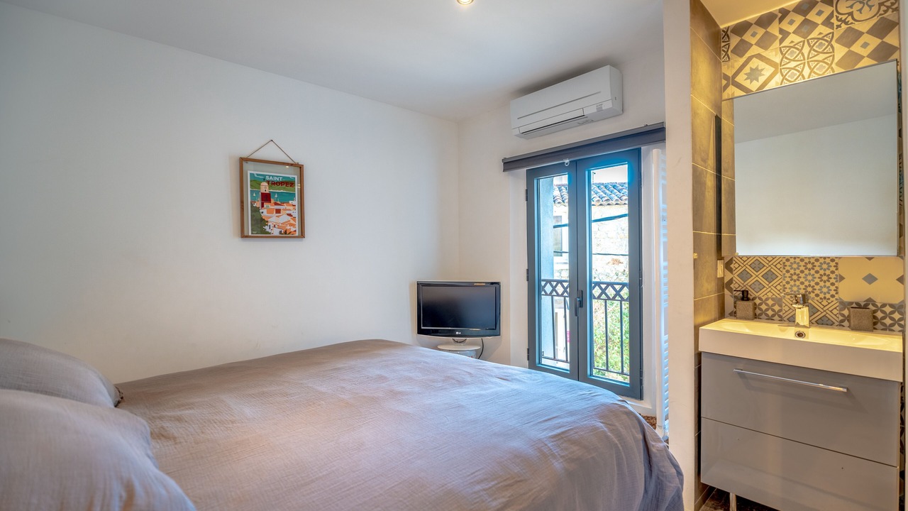 Photo of Bedroom in Plan-de-la-Tour