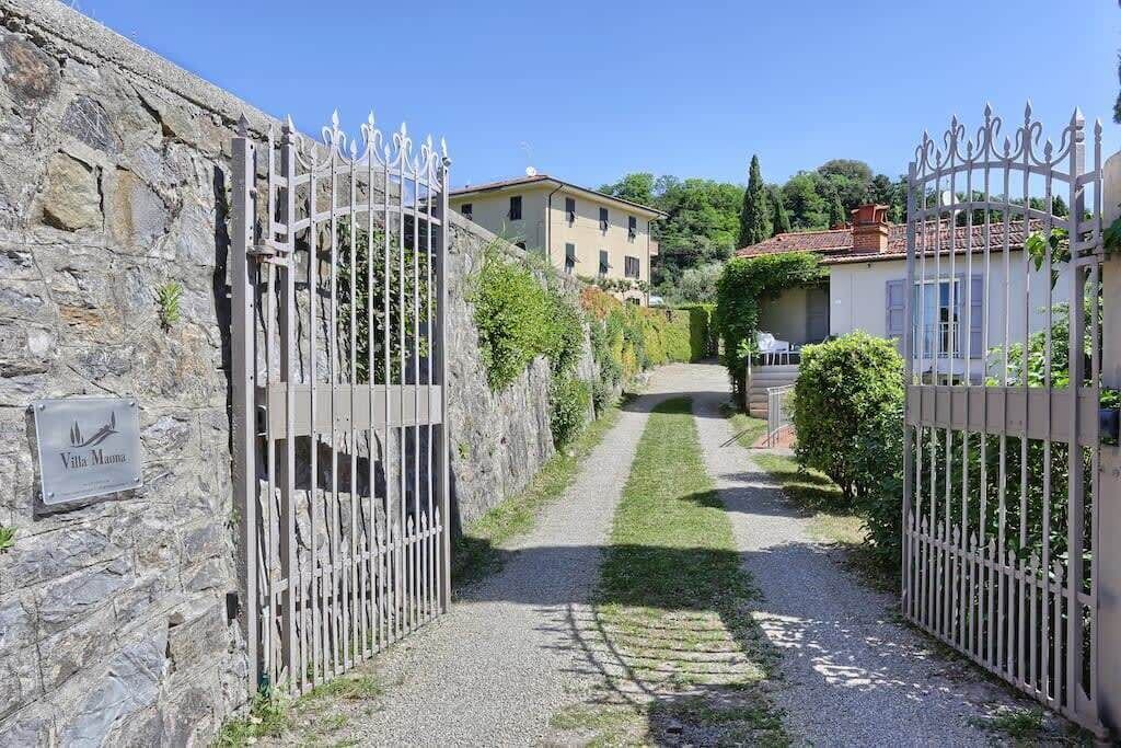 Photo of Others in Margine Coperta-Traversagna