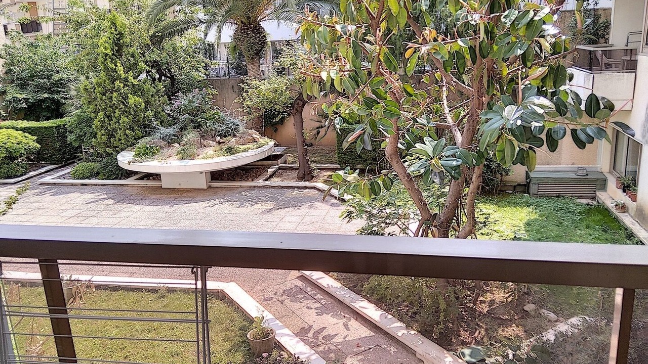 Photo of Patio Balcony in Juan-les-Pins