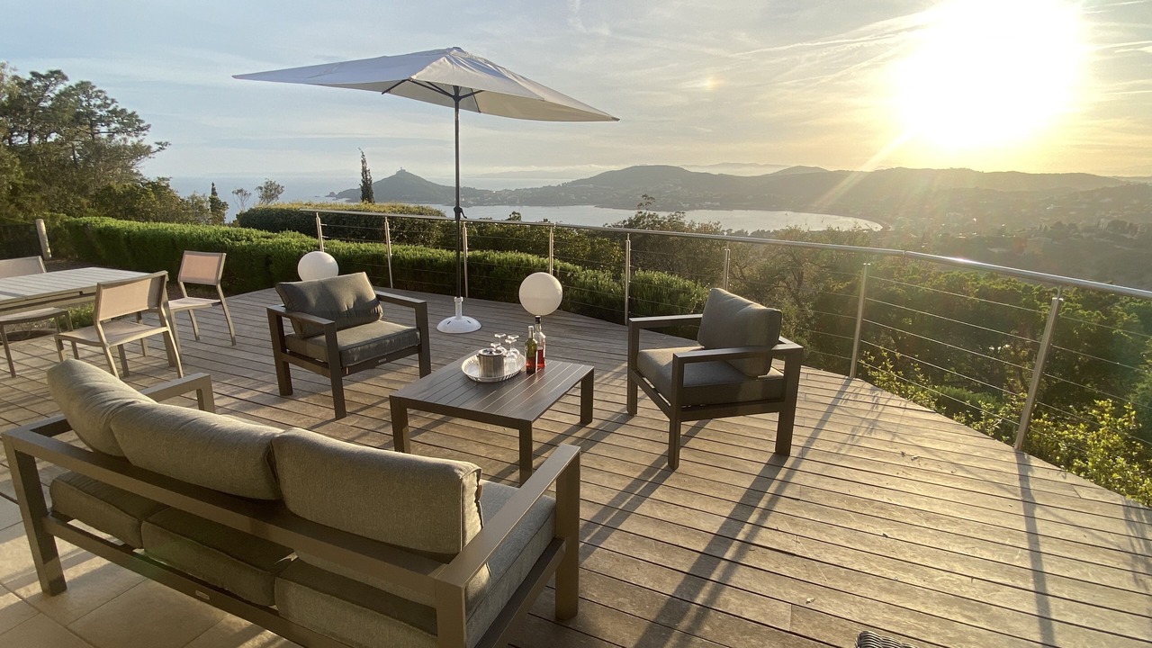 Photo of Outdoor in Antheor