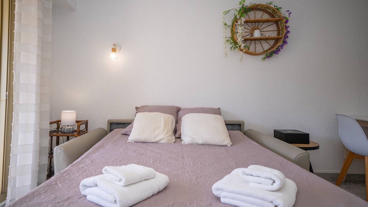 Photo of Bedroom in Villeneuve Loubet Beach
