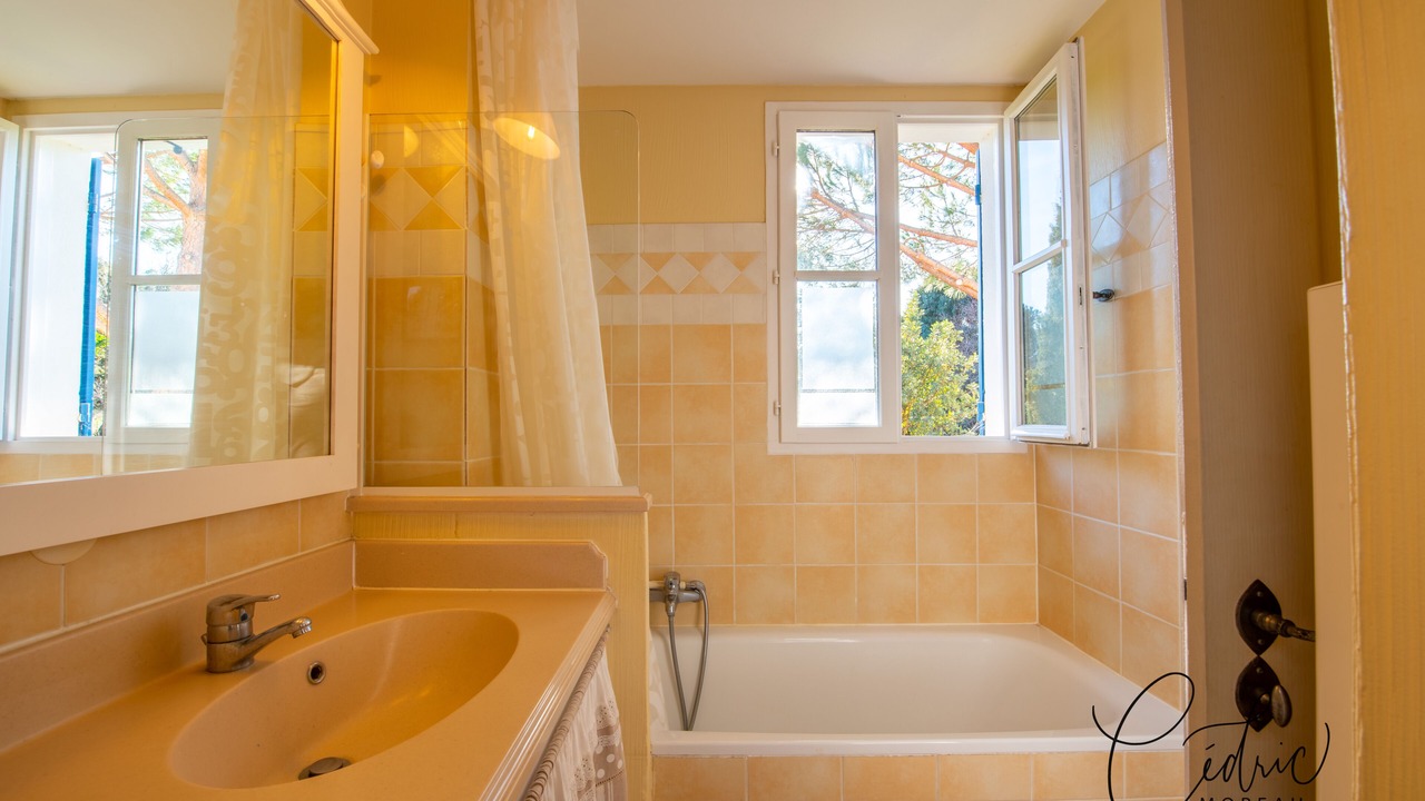 Photo of Bathroom in Les Restanques