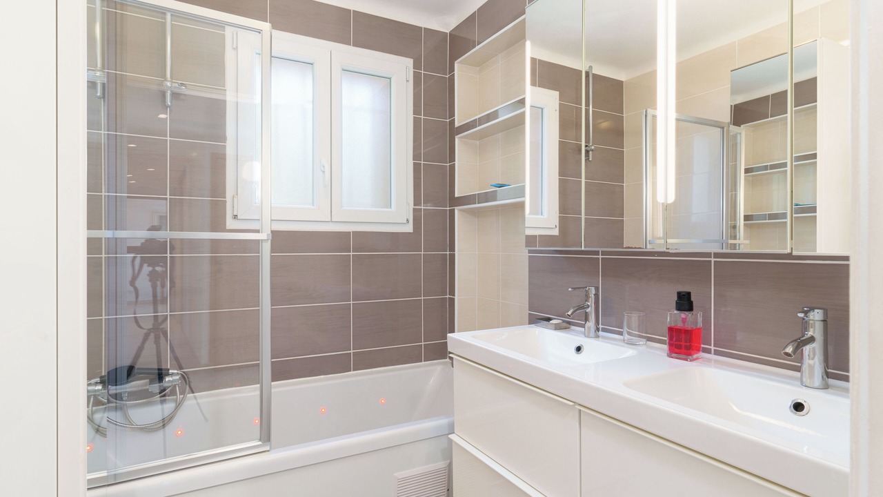 Photo of Bathroom in Vallauris