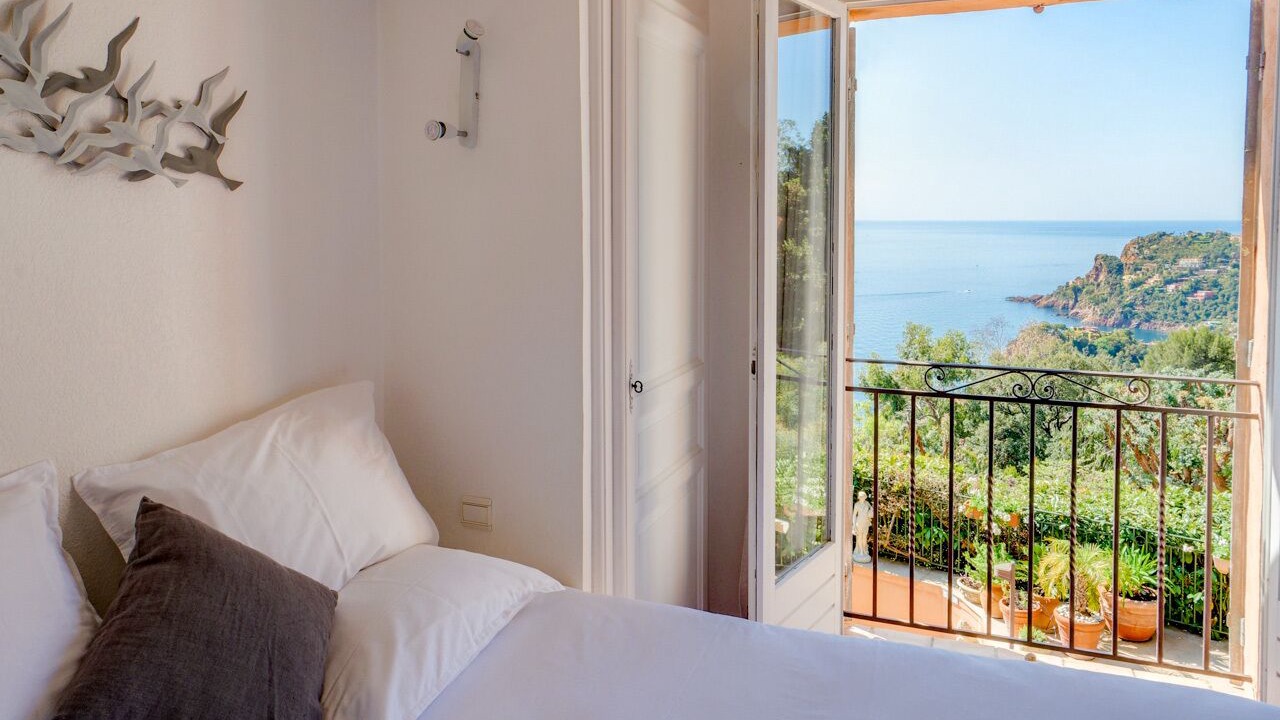 Photo of Bedroom in Theoule-Superieur