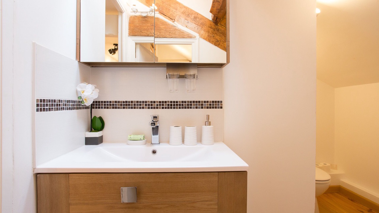 Photo of Bathroom in Riou - Petit Juas - Av de Grasse