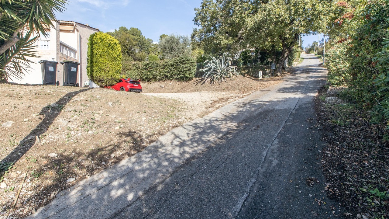 Photo of Others in Mouans-Sartoux