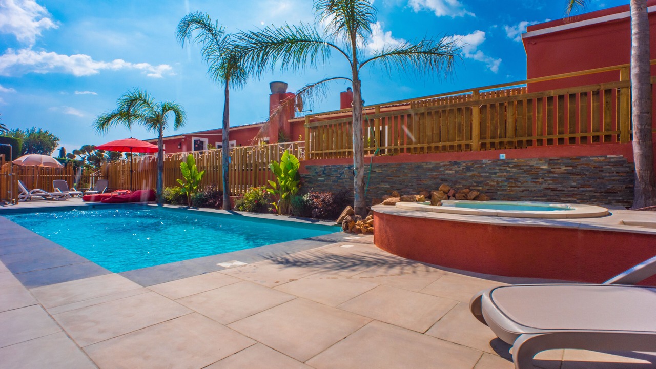 Photo of Outdoor in Antheor