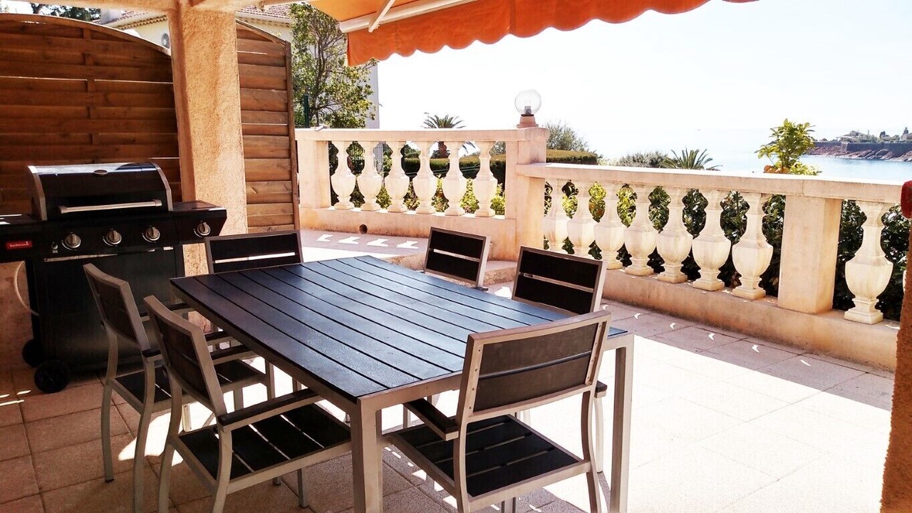 Photo of Outdoor in Antheor