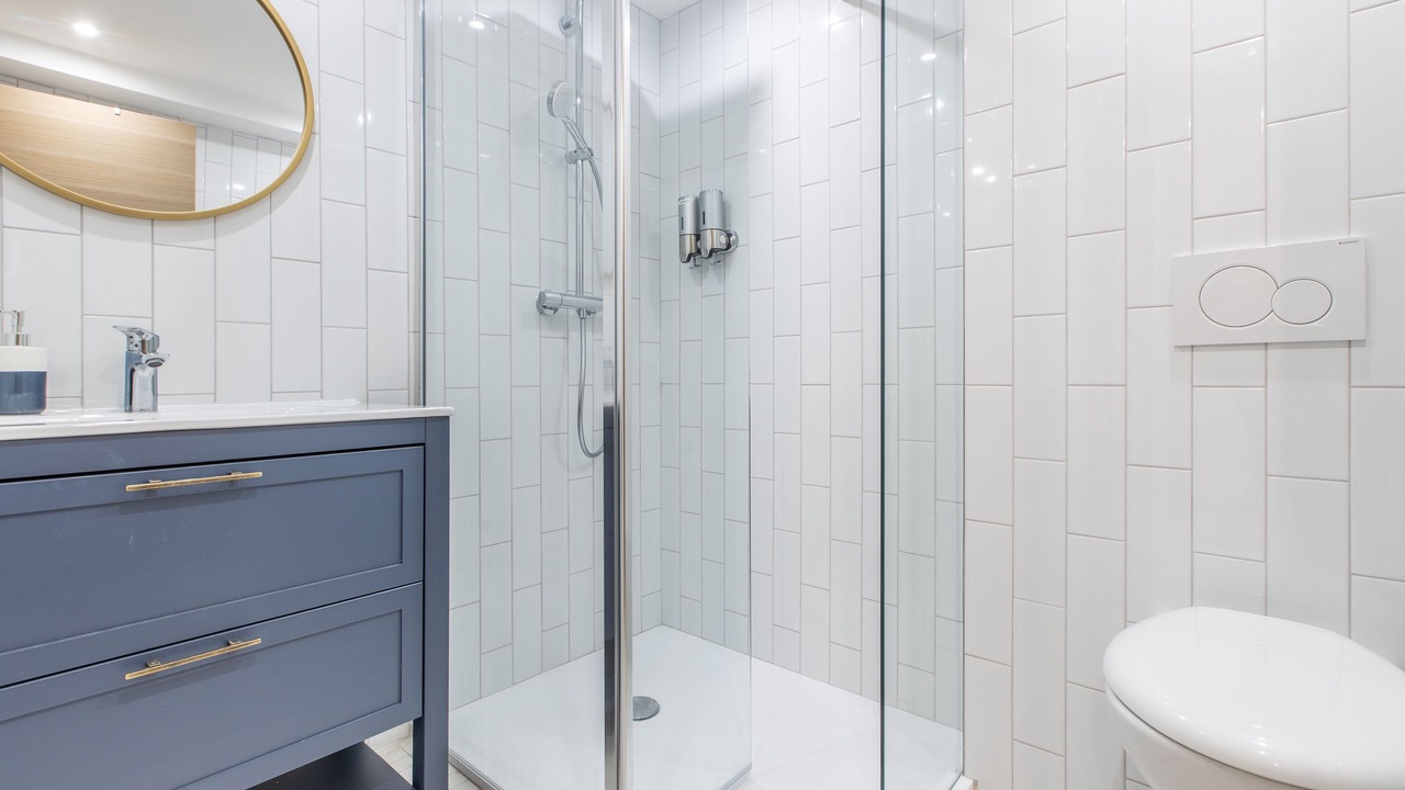 Photo of Bathroom in Cannes City Centre