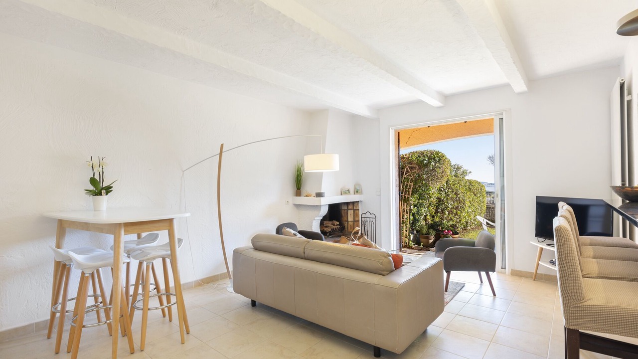 Photo of Livingroom in Bastide Giraud
