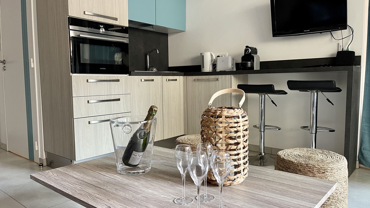 Photo of Kitchen in California - Pezou