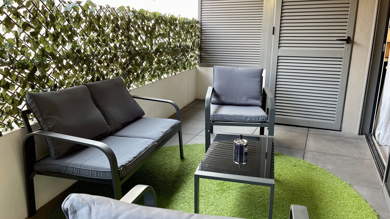 Photo of Patio Balcony in California - Pezou