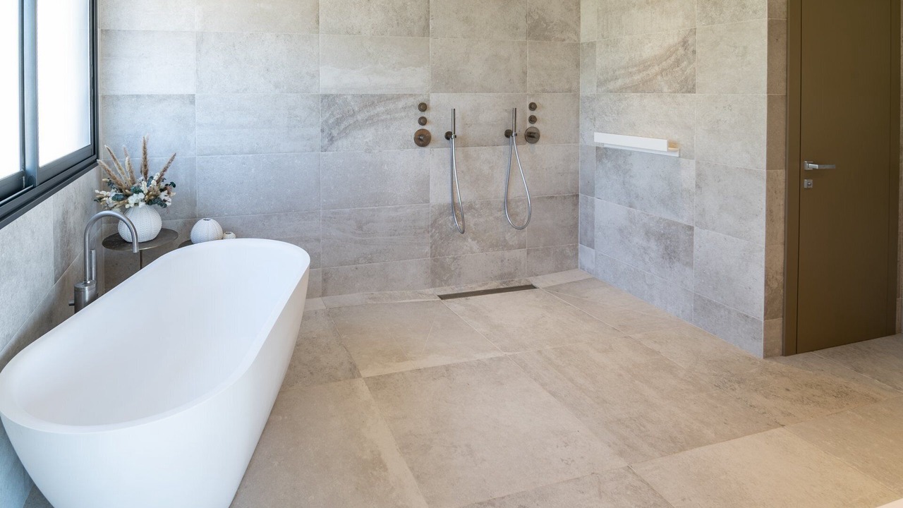Photo of Bathroom in Saint-Aygulf