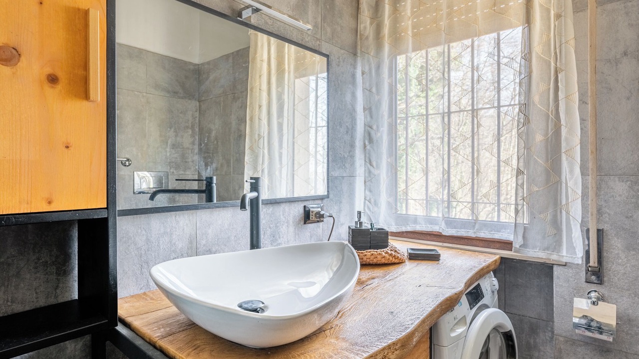 Photo of Bathroom in Macchino
