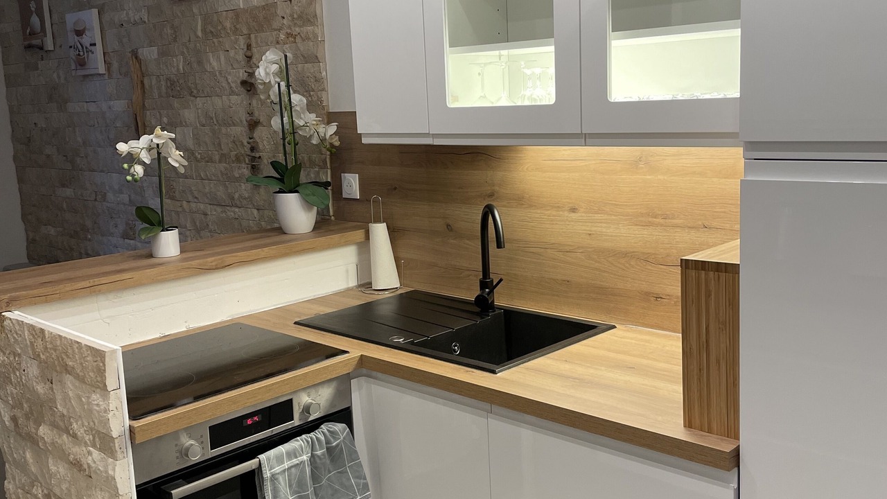 Photo of Kitchen in Riou - Petit Juas - Av de Grasse