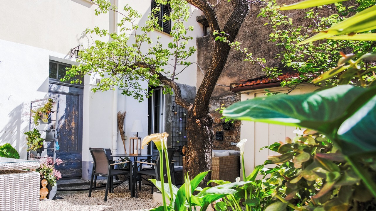 Photo of Outdoor in Riou - Petit Juas - Av de Grasse