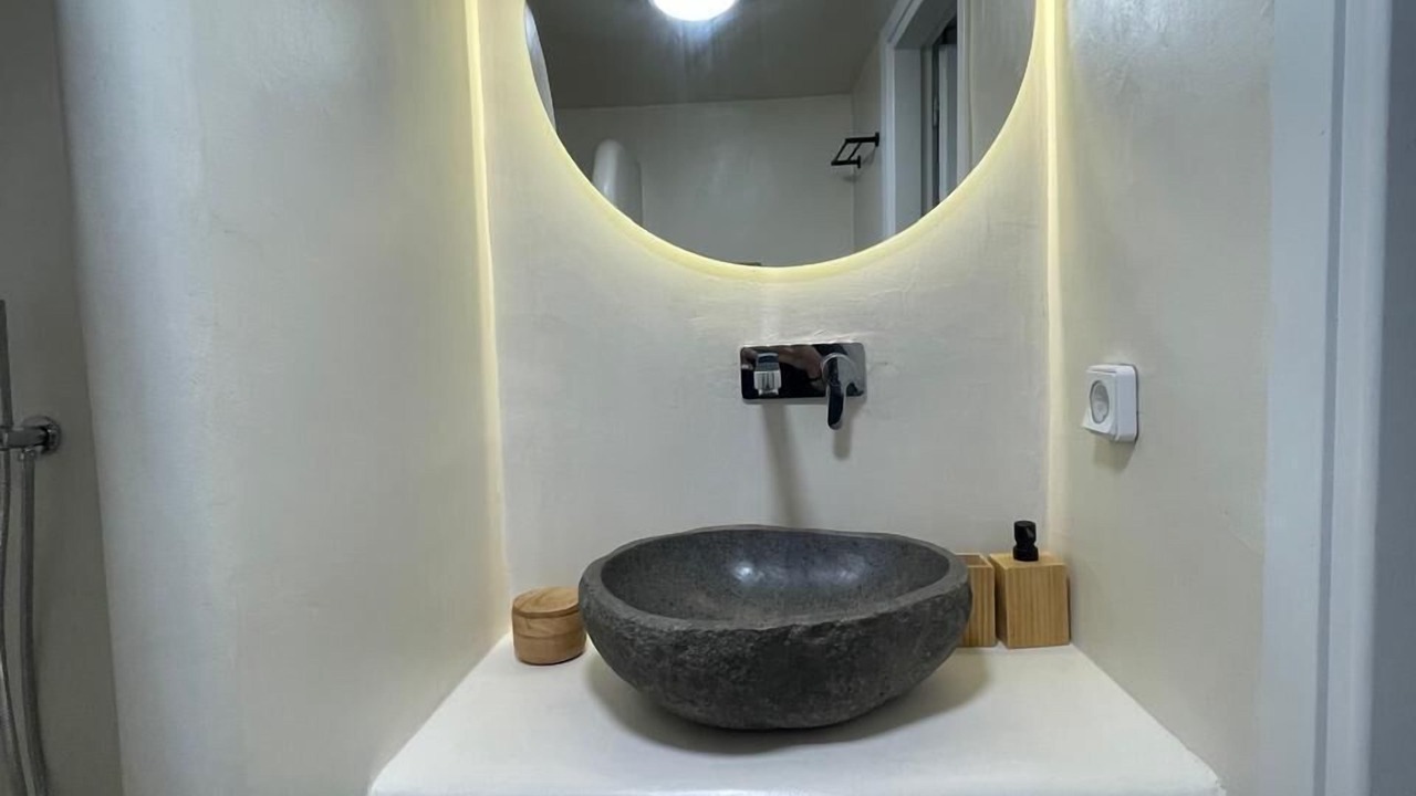 Photo of Bathroom in Kamari