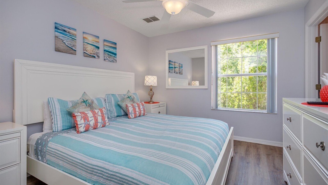 Photo of Bedroom in Lake Berkley