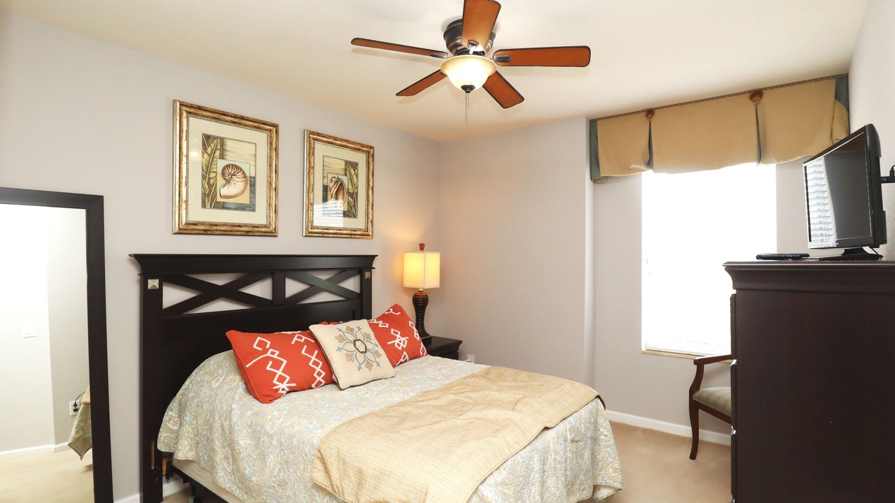 Photo of Bedroom in Trafalgar Village