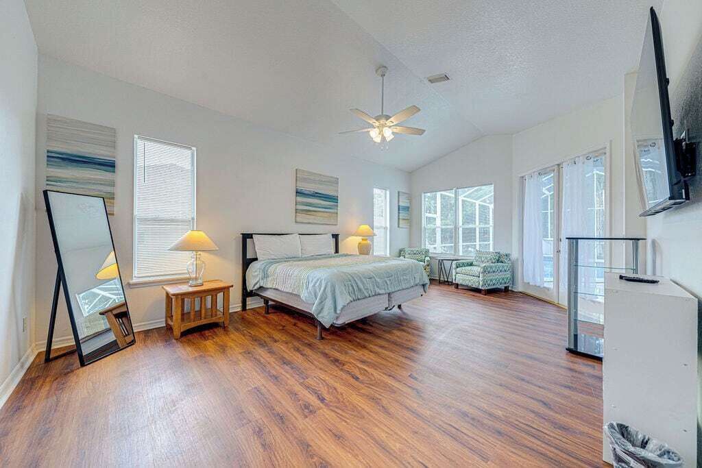 Photo of Bedroom in Forest City