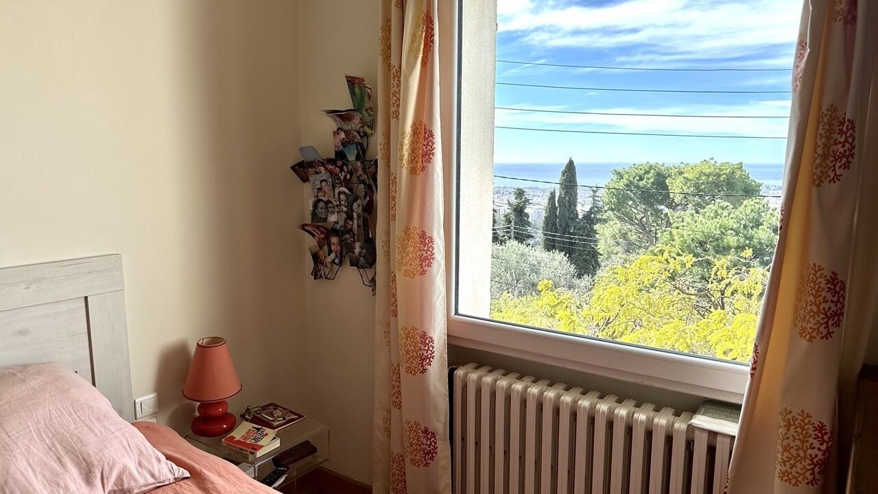 Photo of Bedroom in Gairaut