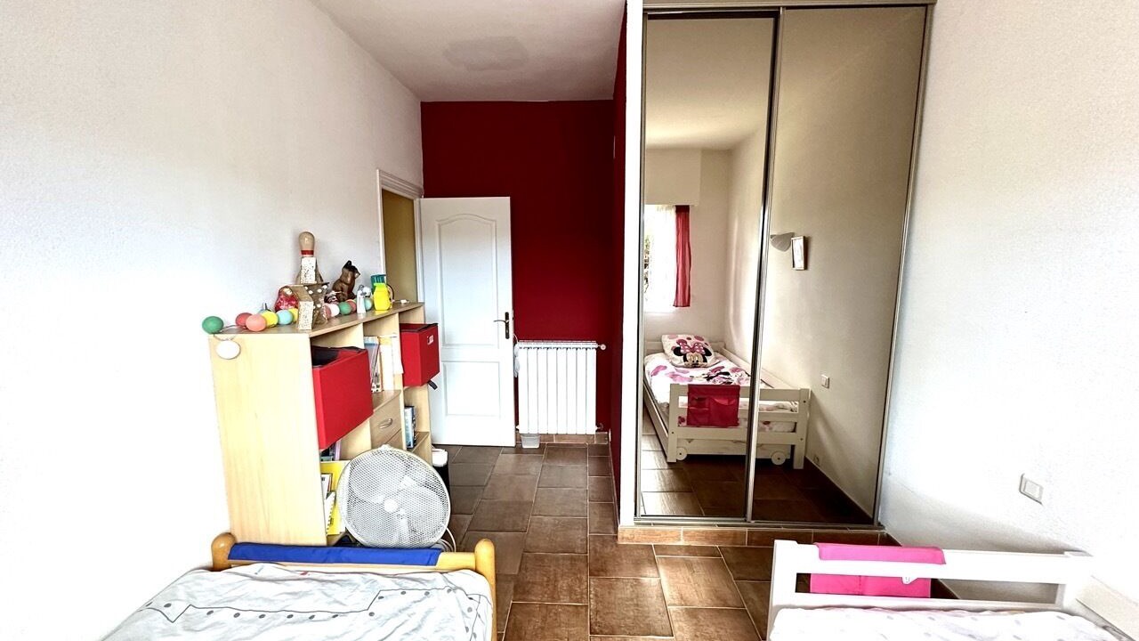 Photo of Bedroom in Gairaut