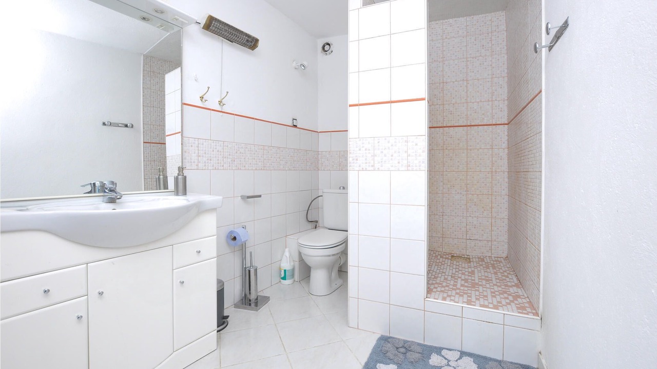 Photo of Bathroom in Falicon