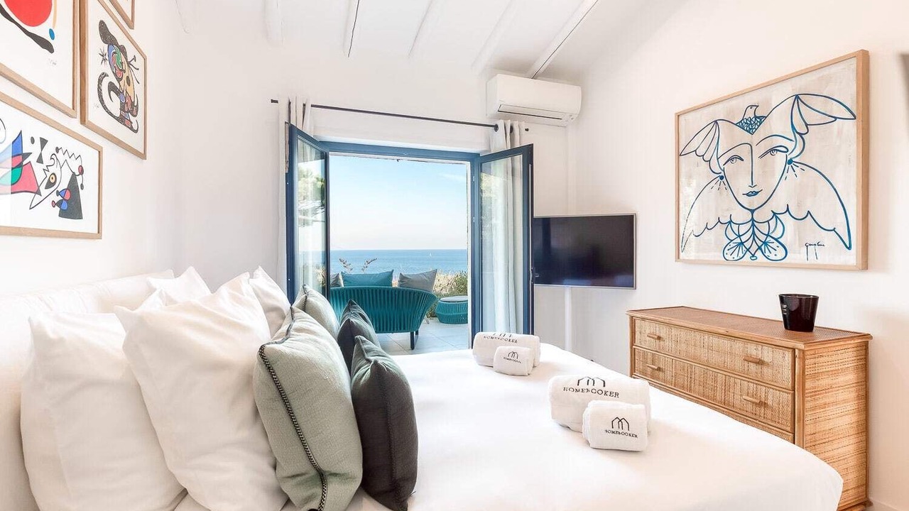Photo of Bedroom in Saint-Tropez