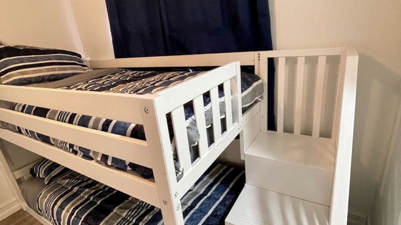 Photo of Bedroom in Oak Ridge