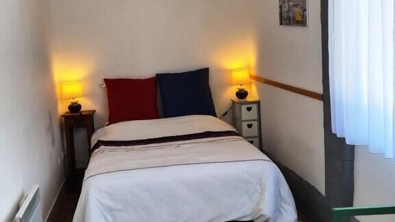 Photo of Bedroom in Antibes City Centre