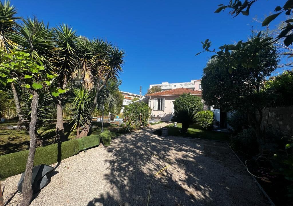 Photo of Outdoor in Antibes City Centre