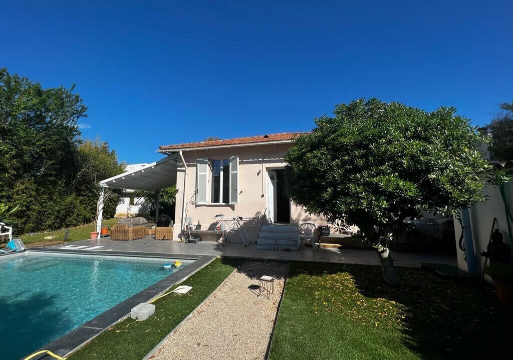 Photo of Outdoor in Antibes City Centre